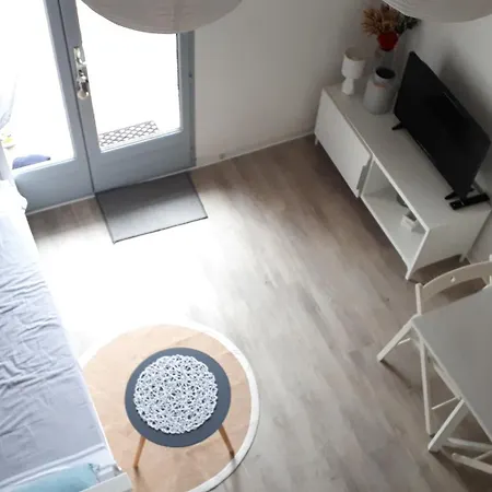 La Maisonnette D'elo - 4 Personnes Piscine