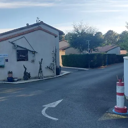 La Maisonnette D'elo - 4 Personnes Piscine *