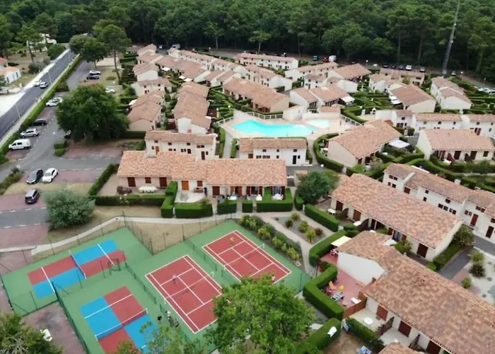 La Maisonnette D'elo - 4 Personnes Piscine *